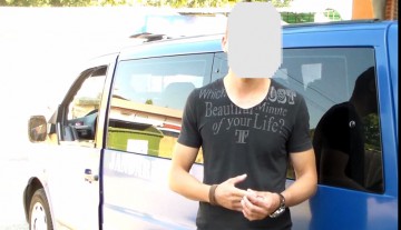 Angajatul unui beach bar din Mamaia, ŢEPUIT de două ţigănci!