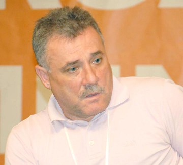 A înviat Moinescu! Fostul primar al Medgidiei ţine lecţii despre naţionalizarea resurselor naturale