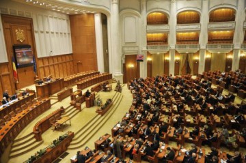 40 de femei liberale din Constanţa au vizitat Palatul Parlamentului şi Muzeul Ţăranului Român