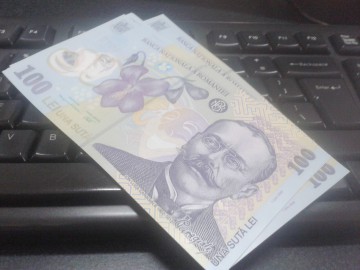 Moneda naţională a câştigat teren în faţa euro şi a francului elveţian