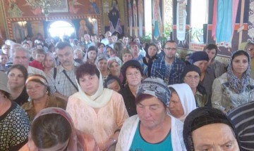 Biserica schitului din apropierea localității Ion Corvin, sfințită de IPS Teodosie