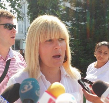 Elena Udrea: Sorin Oprescu reținut. Unii zic că se așteptau de mult, alții acuză înscenare