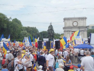 Politicienii constănţeni susţin Unificarea Basarabiei cu România
