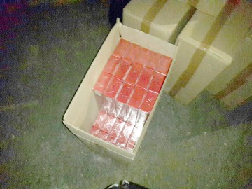 Ţigări de contrabandă, descoperite în Vama Veche