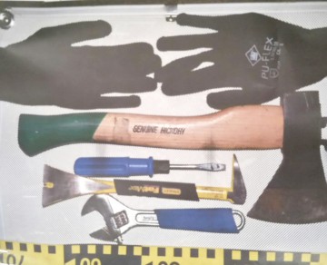Turist din Bacău, depistat cu arme albe în Eforie