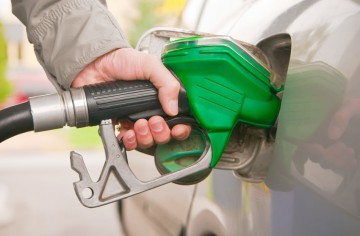 Preţul petrolului scade