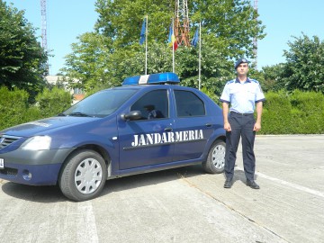 Un student al Academiei de Poliţie, în practică la Jandarmerie
