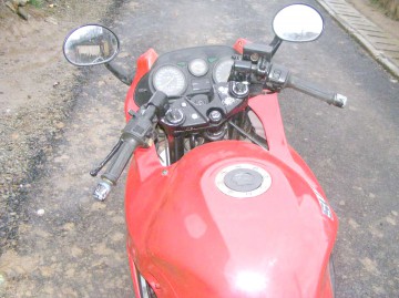 Motociclist, accidentat pe DN22: a intrat în maşina unui sirian