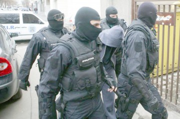 Percheziţie la Mangalia, la domiciliul unui hoţ