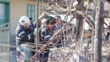 Un bărbat a căzut într-o fântănă, la Pantelimon
