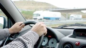 Prins la volan fără permis