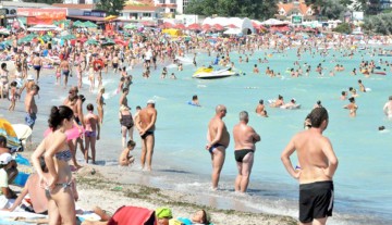 Un tânăr dat dispărut la Costineşti dormea buştean în camera de hotel