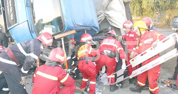 Un TIR s-a răsturnat pe Autostrada Soarelui: drumul spre mare a fost blocat de cereale!