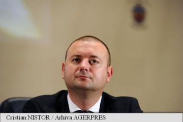 Scutaru: Este absolut inacceptabilă promovarea de către premierul ungar pe Facebook a unor simboluri contrare Tratatului de înțelegere