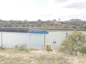 Trafic record pe canalele navigabile