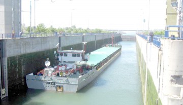Trafic record pe canalele navigabile