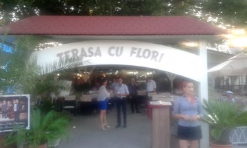 Nelu Ploieşteanu le-a cântat inspectorilor care au făcut razie în zona Cazino, din Mamaia