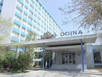 Turişti lăsaţi cu ochii în soare! Au rămas fără cazare în Mamaia, deşi aveau rezervare