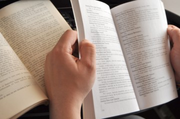 Cură estivală de lectură: târgul Gaudeamus Litoral, pe faleza din Mamaia!