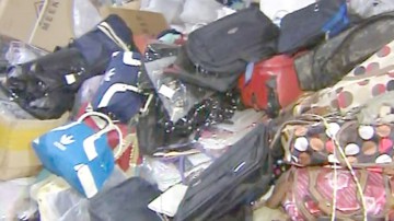 Comerţ cu marfă contrafăcută pe plaja din Saturn