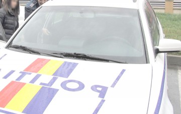 Turiştii sosiţi pe litoral, sfătuiţi să stea cu ochii pe bagaje