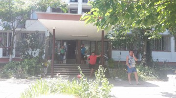 Scandal la hotelul Diana din Eforie: 17 familii s-au trezit fără cazare din vina agenţiilor de turism