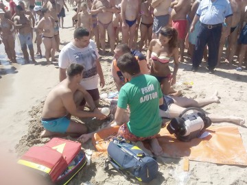 TRAGEDIILE SE ŢIN LANŢ! Doi tineri s-au înecat în Mamaia