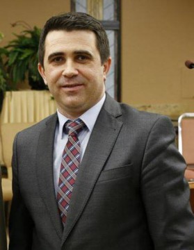 PROBLEME ÎN PARADISUL LUI CRISTIAN RADU. Un fost pedelist vrea să fie candidatul PNL la Primăria Mangalia