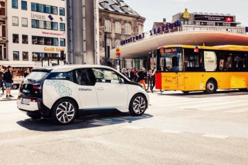 400 BMW i3, conectate cu mijloace de transport în comun