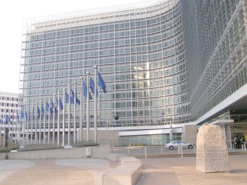 Stagii de practică plătite în instituţiile europene