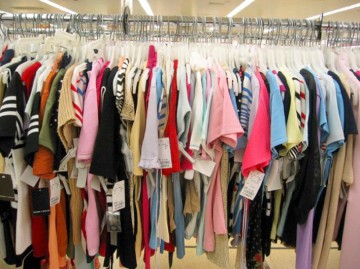 INS: România a exportat mai multe haine