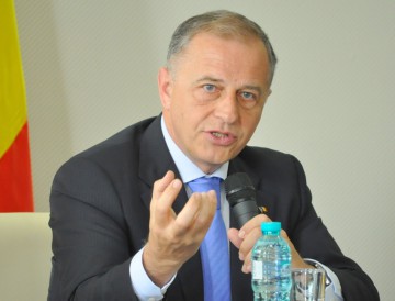 Geoană este împotriva impunerii unor cote obligatorii de imigranți