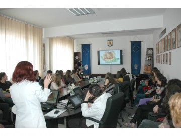 Ministrul Educaţiei: Luni voi discuta cu sindicatele şi cu premierul despre salarii