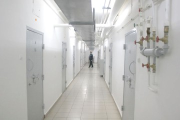 Un minor a fost arestat după ce a tâlhărit un alt minor