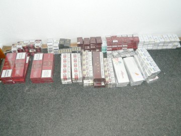 Ţigări de contrabandă, descoperite într-un autocar care venea din Turcia