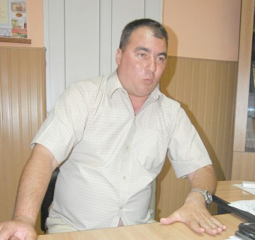 Începe procesul individului care l-a lovit pe vicele Ciocănete cu o halbă de bere în cap