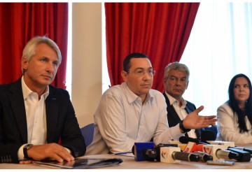 Ponta, la întâlnirea cu hotelierii: Noi ne-am propus să avem în fiecare an creştere economică în jur de 3%, Doamne-ajută!