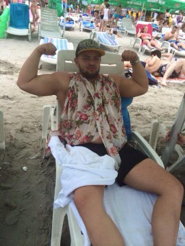 Individul care a pălmuit o femeie în Mamaia susţine că a fost provocat: “Mi-a înjurat ceea ce am mai de preţ pe lume”