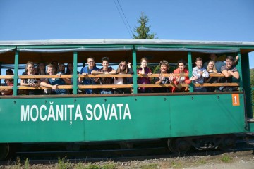 Sute de elevi din Mangalia în tabără gratuită la Sovata
