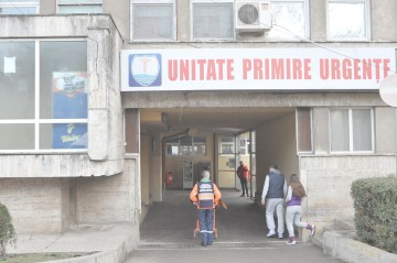 Scene de groază: băut şi gelos, şi-a înjunghiat concubina în abdomen!