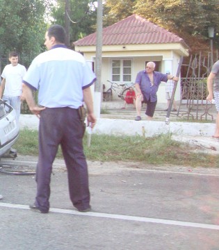 Doi poliţişti au refuzat mită de la un şofer fără permis