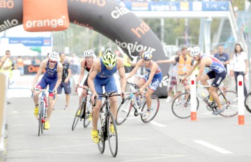 Traficul rutier în Mamaia, restricţionat. Începe Triathlon Challenge