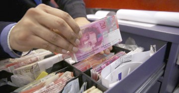 Francul elvețian, la cea mai scăzută valoare