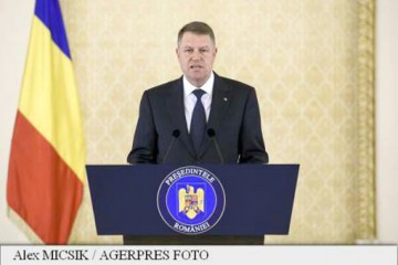 Iohannis: E o ruşine naţională - 4.000 de şcoli nu au autorizaţie de funcţionare