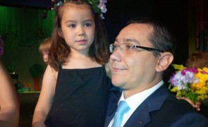 Fiica lui Ponta: Nu vreau la şcoală! Mă fac gunoier