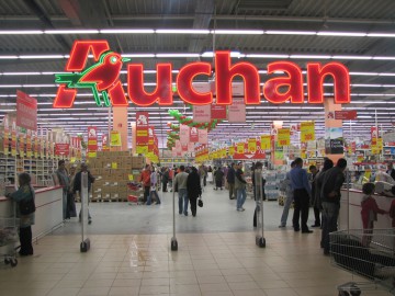 Auchan a fost amendat cu 373.000 dolari