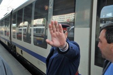 Grevă japoneză la CFR: Angajaţii, nemulţumiţi că nu le-au fost majorate salariile