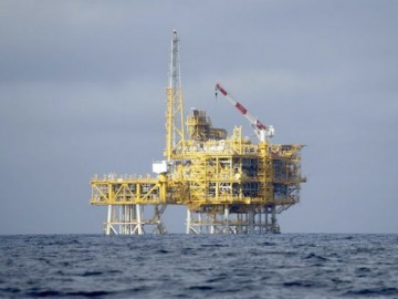 Proiecte de petrol şi gaze de 1.500 mld. dolari, în pericol