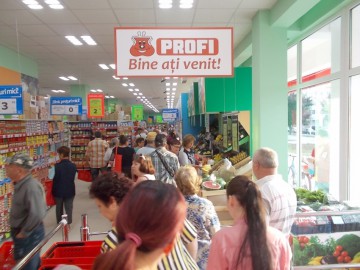 Profi angajează cinci şefi de tură în Mangalia