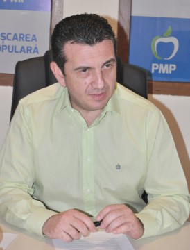 Palaz către prefect: Ştiaţi că administraţia Tuzla funcţionează cu un număr par de consilieri?